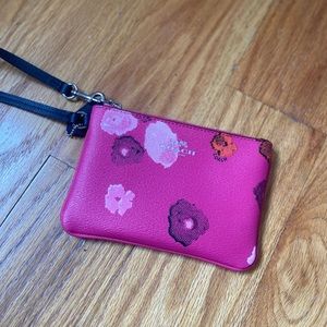 Coach wristlet “poppy”